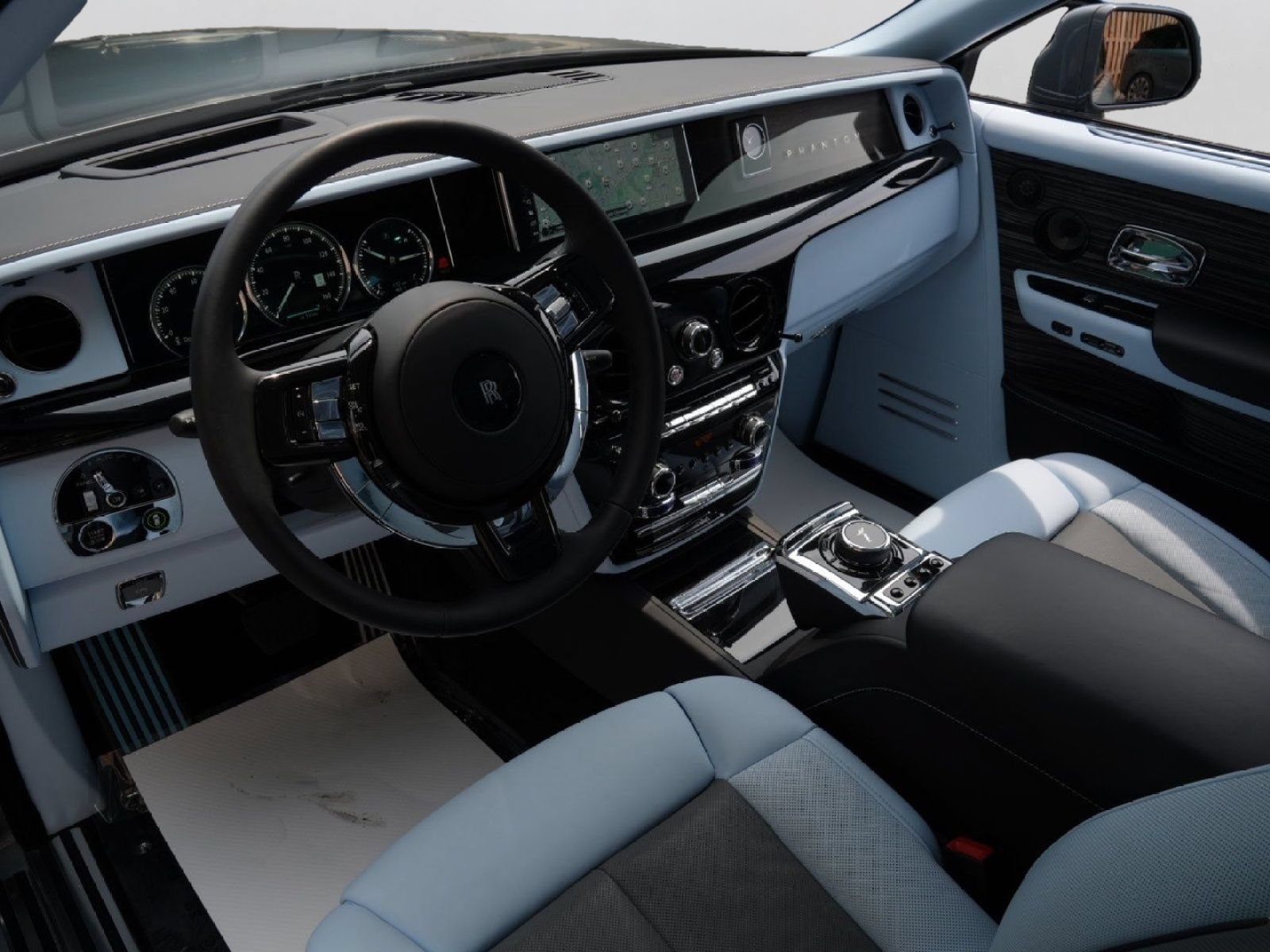 Certified 2024 Rolls-Royce Phantom Sedan w/ The Phantom Package RWD image 16