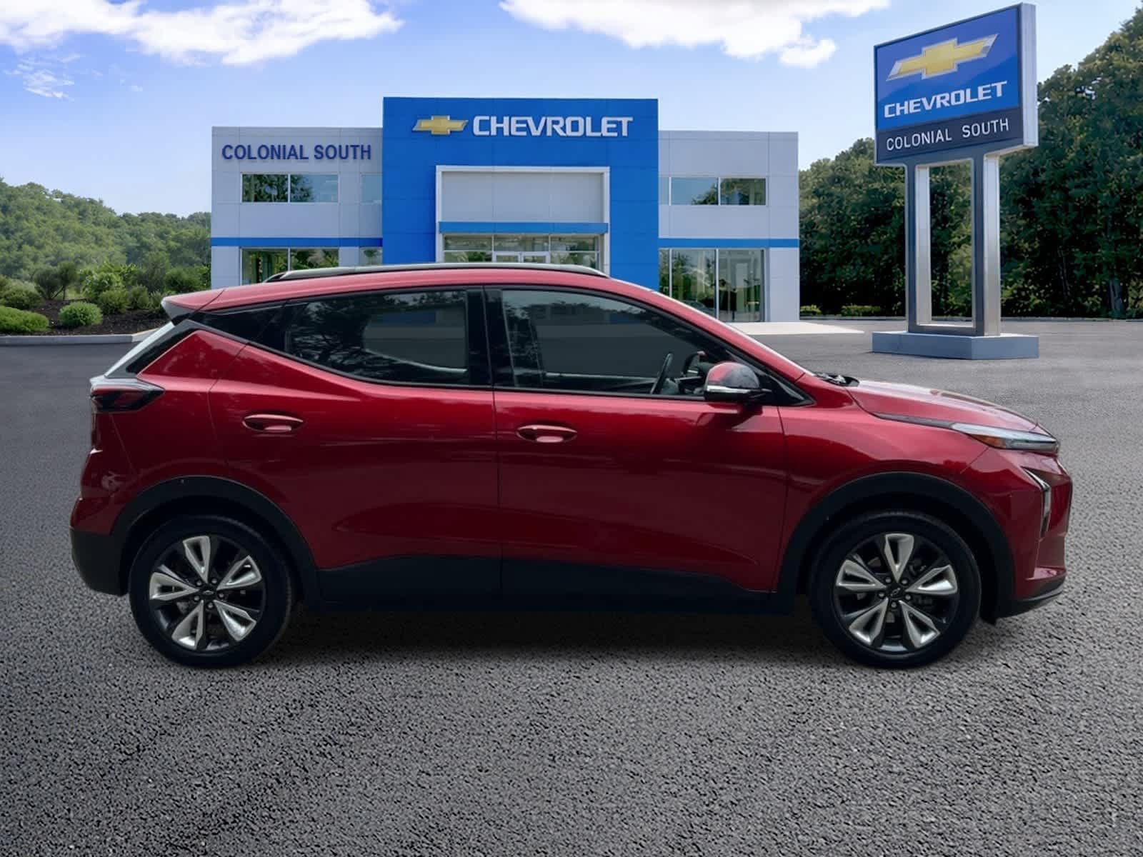 Certified 2023 Chevrolet Bolt EUV LT w/ Convenience Package FWD image 7