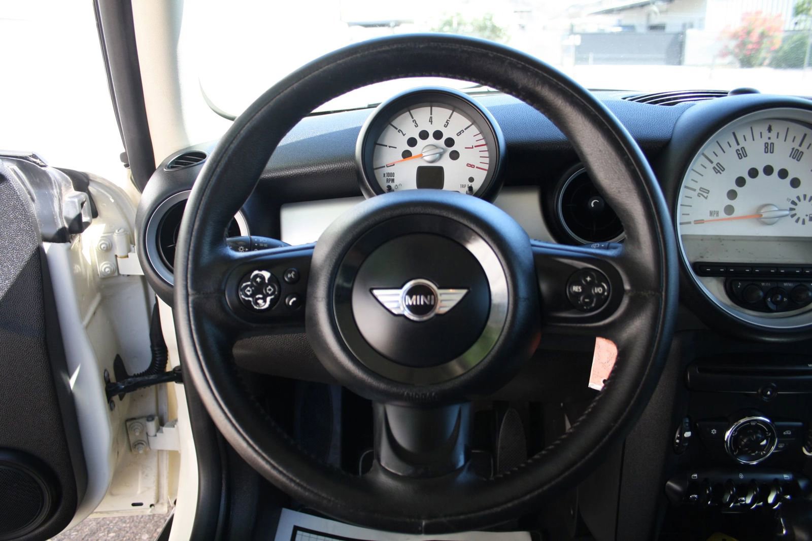 Used 2011 MINI Cooper Hardtop image 13