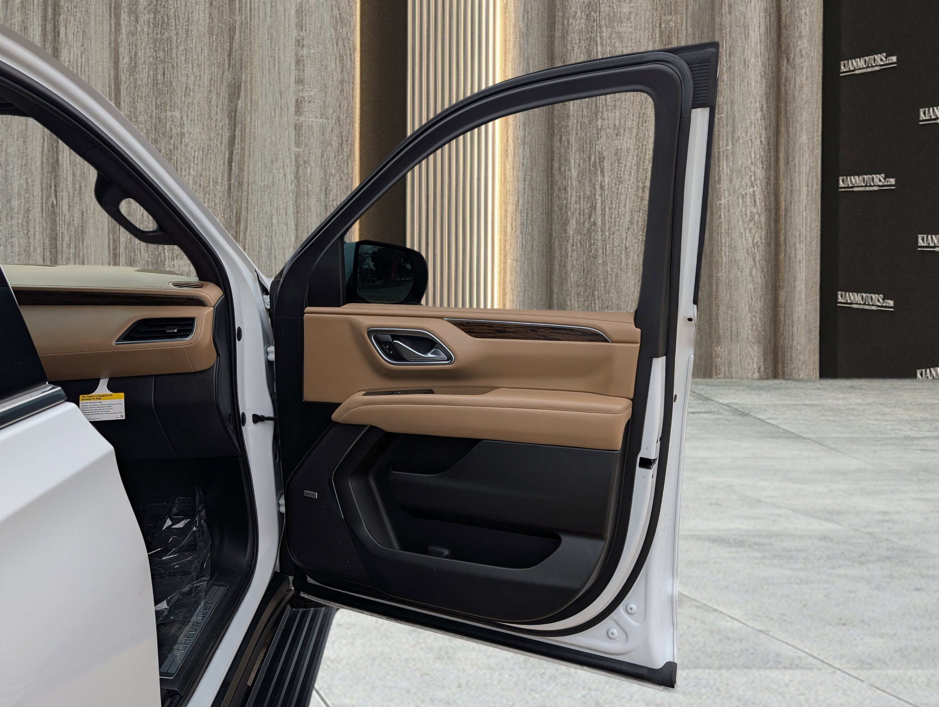 Used 2022 Chevrolet Suburban Premier w/ Max Trailering Package AWD/4WD image 41