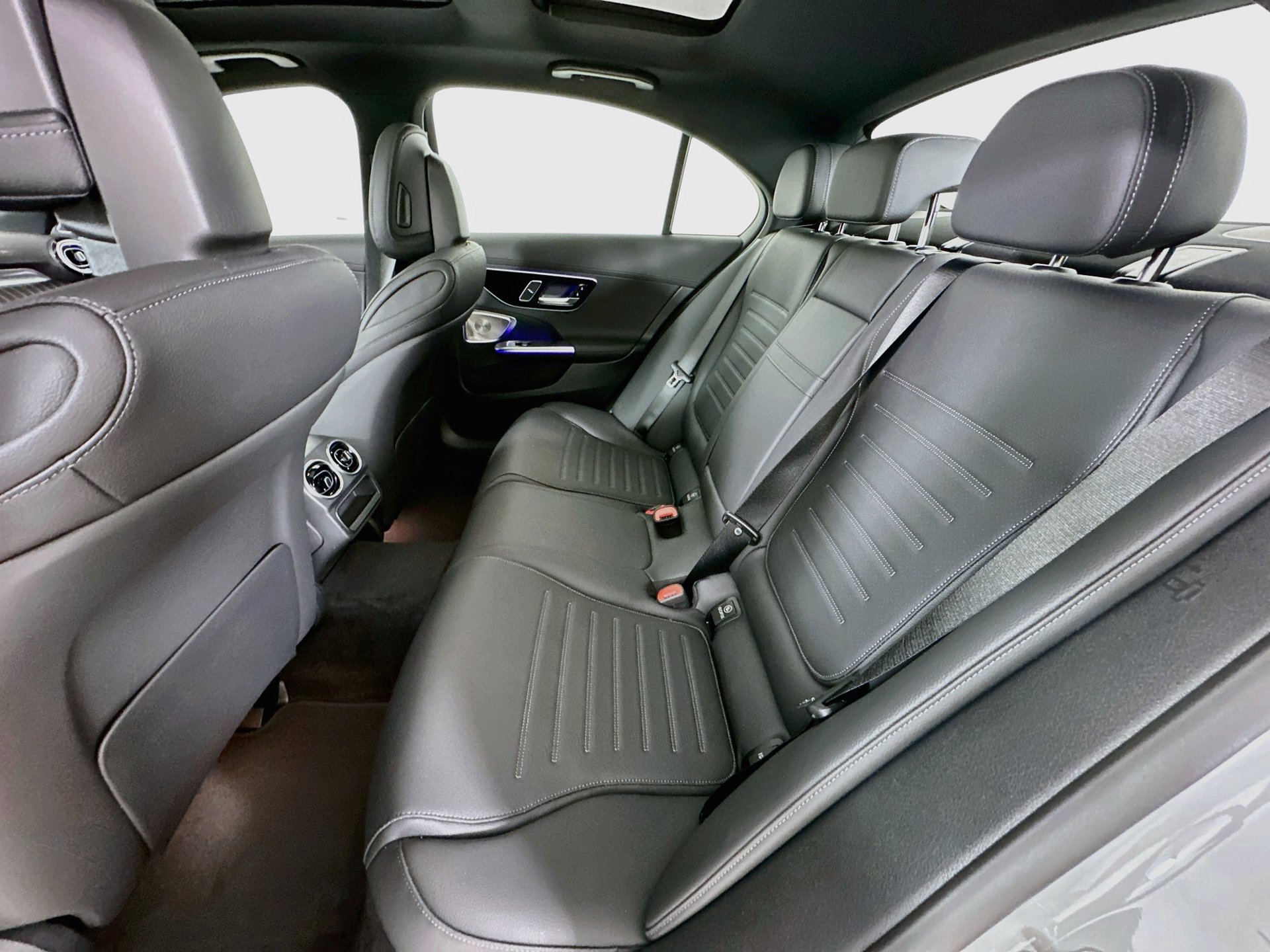 New 2026 Mercedes-Benz C 300 4MATIC Sedan image 27