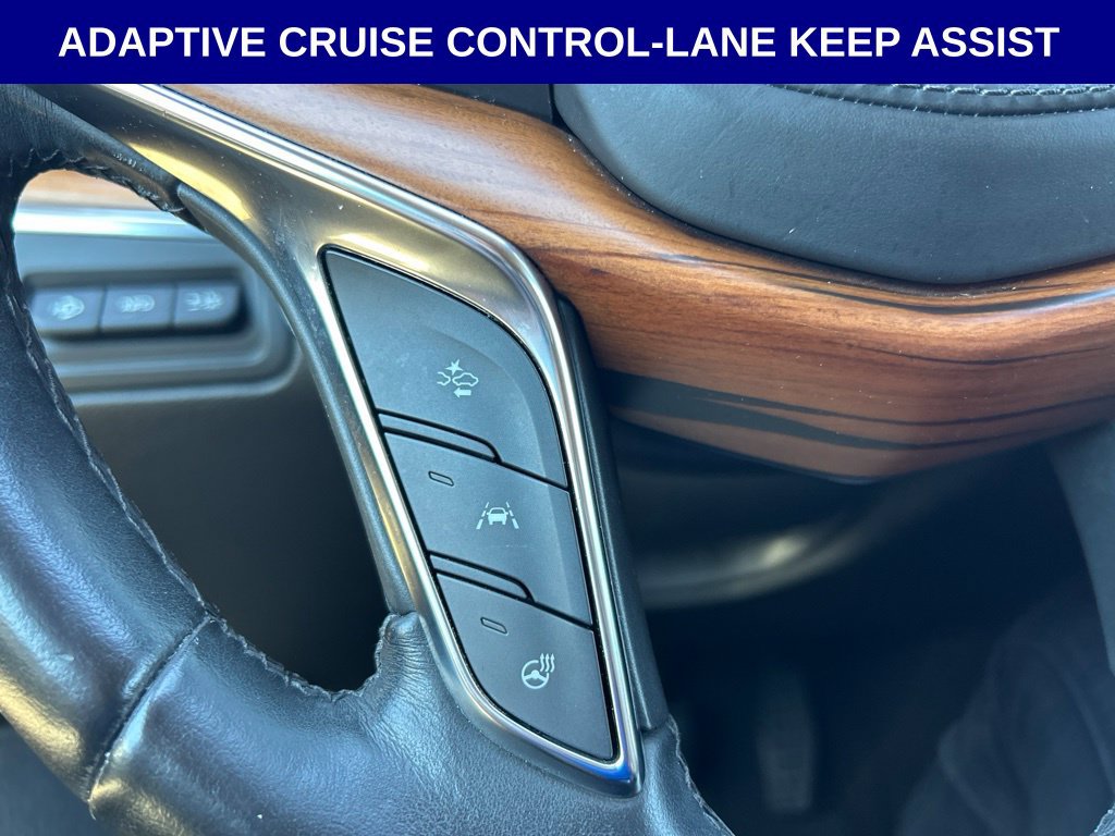 Used 2019 Cadillac XT5 Platinum AWD/4WD image 16