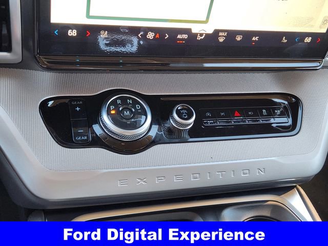 New 2026 Ford Expedition Active image 19