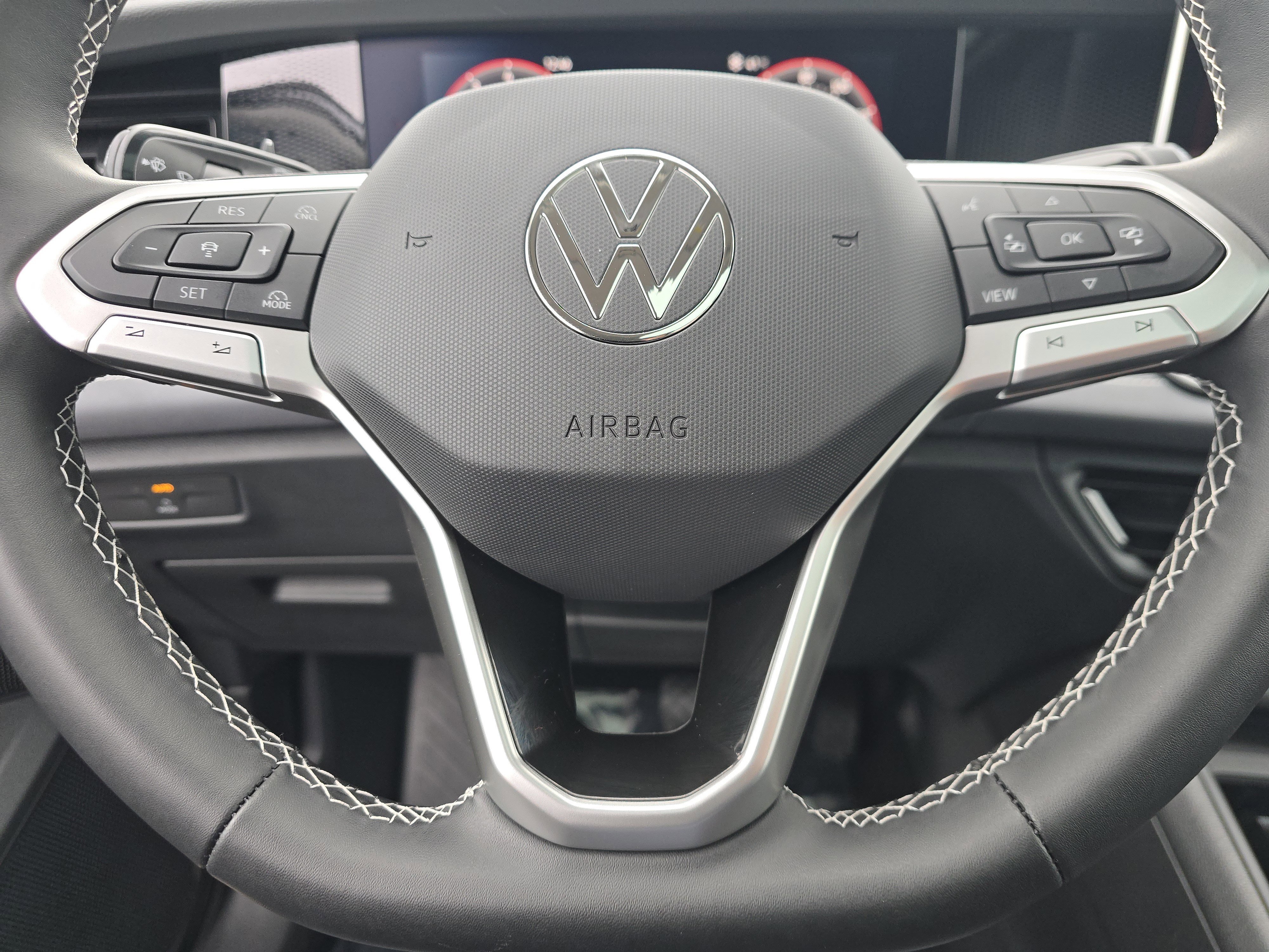 New 2026 Volkswagen Tiguan SE image 21