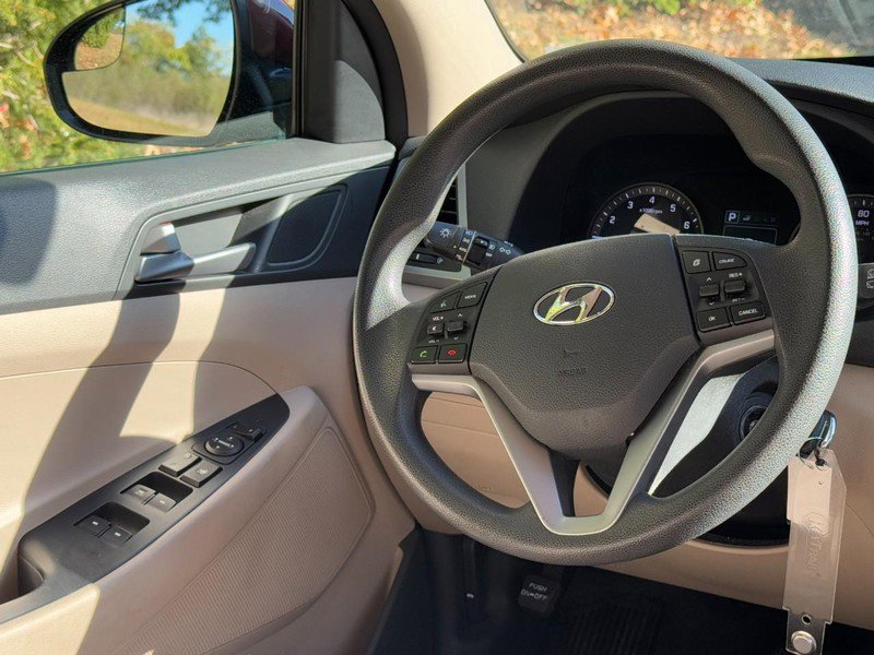 Used 2017 Hyundai Tucson SE image 12