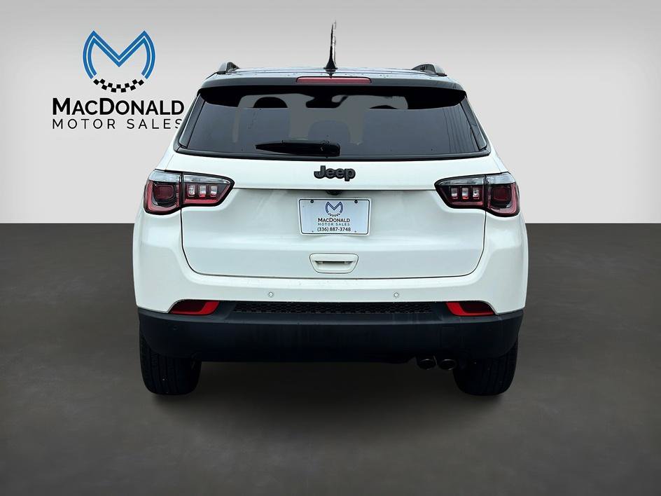Used 2018 Jeep Compass Latitude w/ Popular Equipment Group FWD image 6