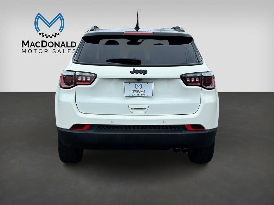 Used 2018 Jeep Compass Latitude w/ Popular Equipment Group FWD image 6