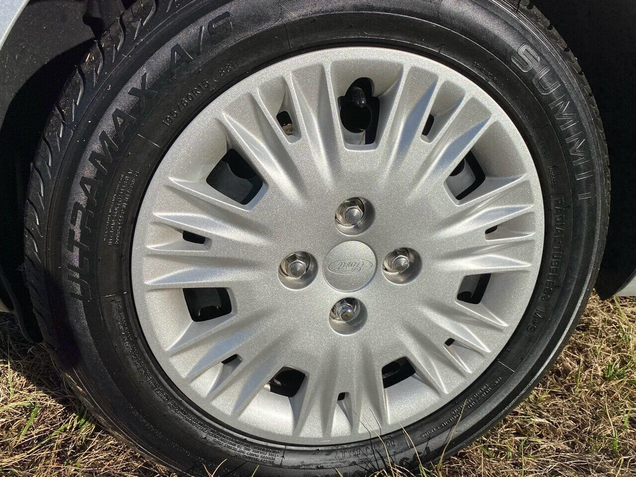 Used 2015 Ford Fiesta S image 20