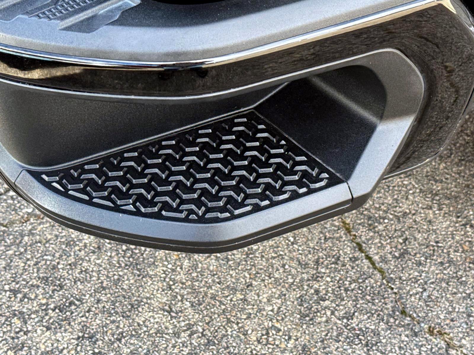 Certified 2022 Chevrolet Silverado 2500 LTZ w/ LTZ Plus Package image 9