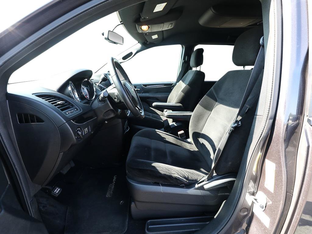 Used 2014 Dodge Grand Caravan SE FWD image 13
