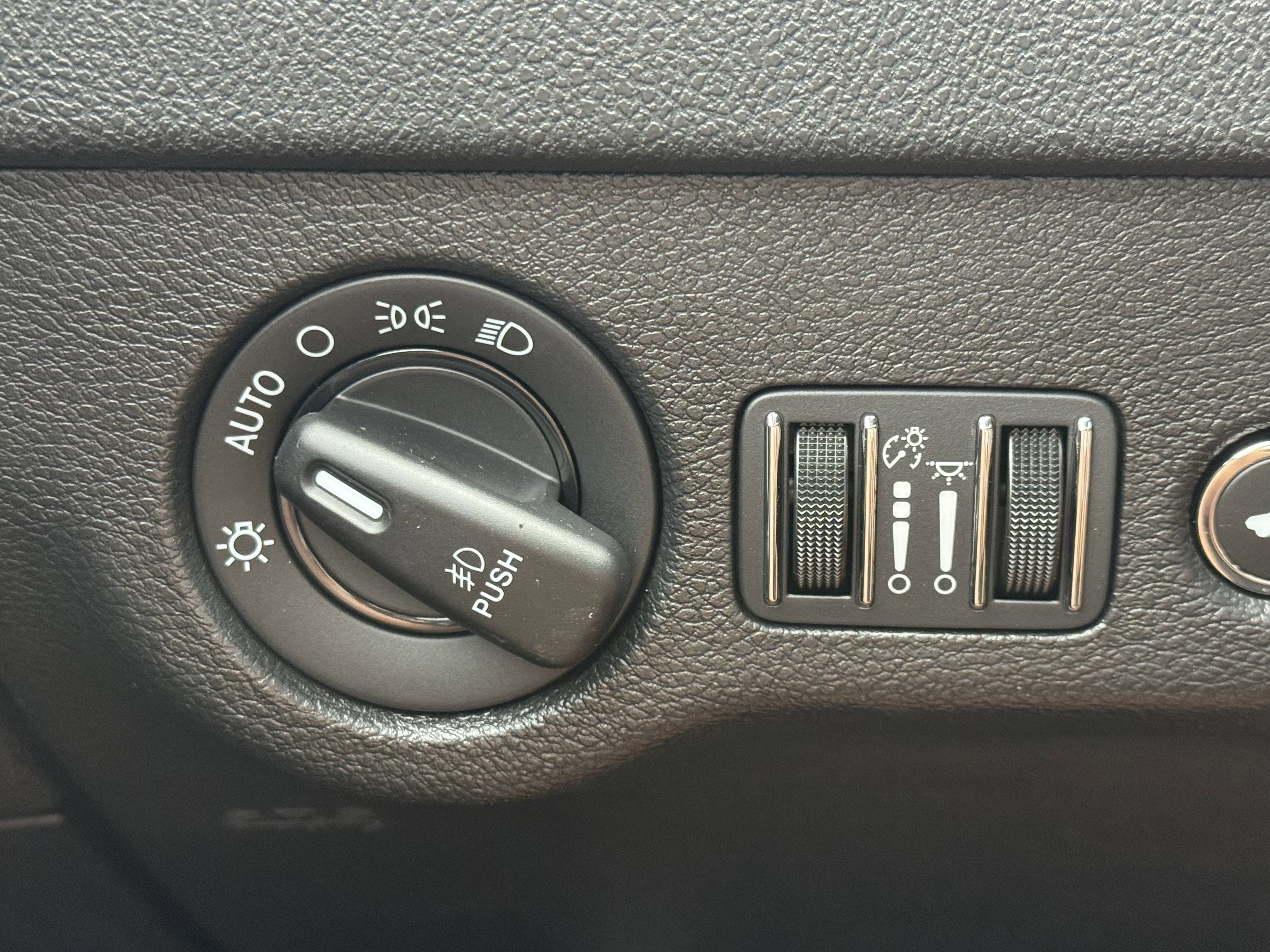 Used 2022 Dodge Charger GT w/ Blacktop Package image 14