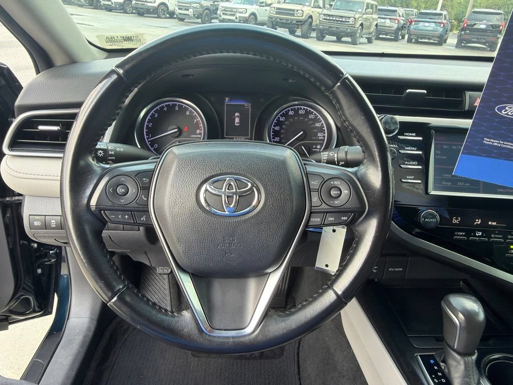 Used 2019 Toyota Camry SE w/ Carpet Mat Package FWD image 21
