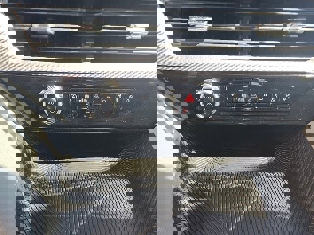 New 2025 Ford Explorer Active w/ Active Comfort Package image 29
