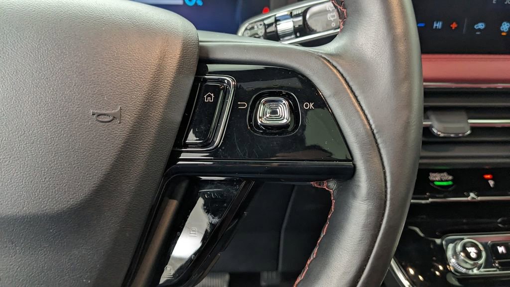 Used 2025 Lincoln Corsair Grand Touring w/ Towing Package image 34