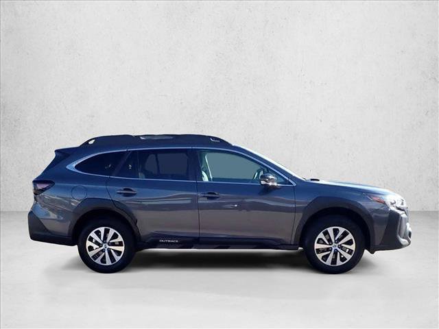 Certified 2025 Subaru Outback Premium AWD/4WD image 5