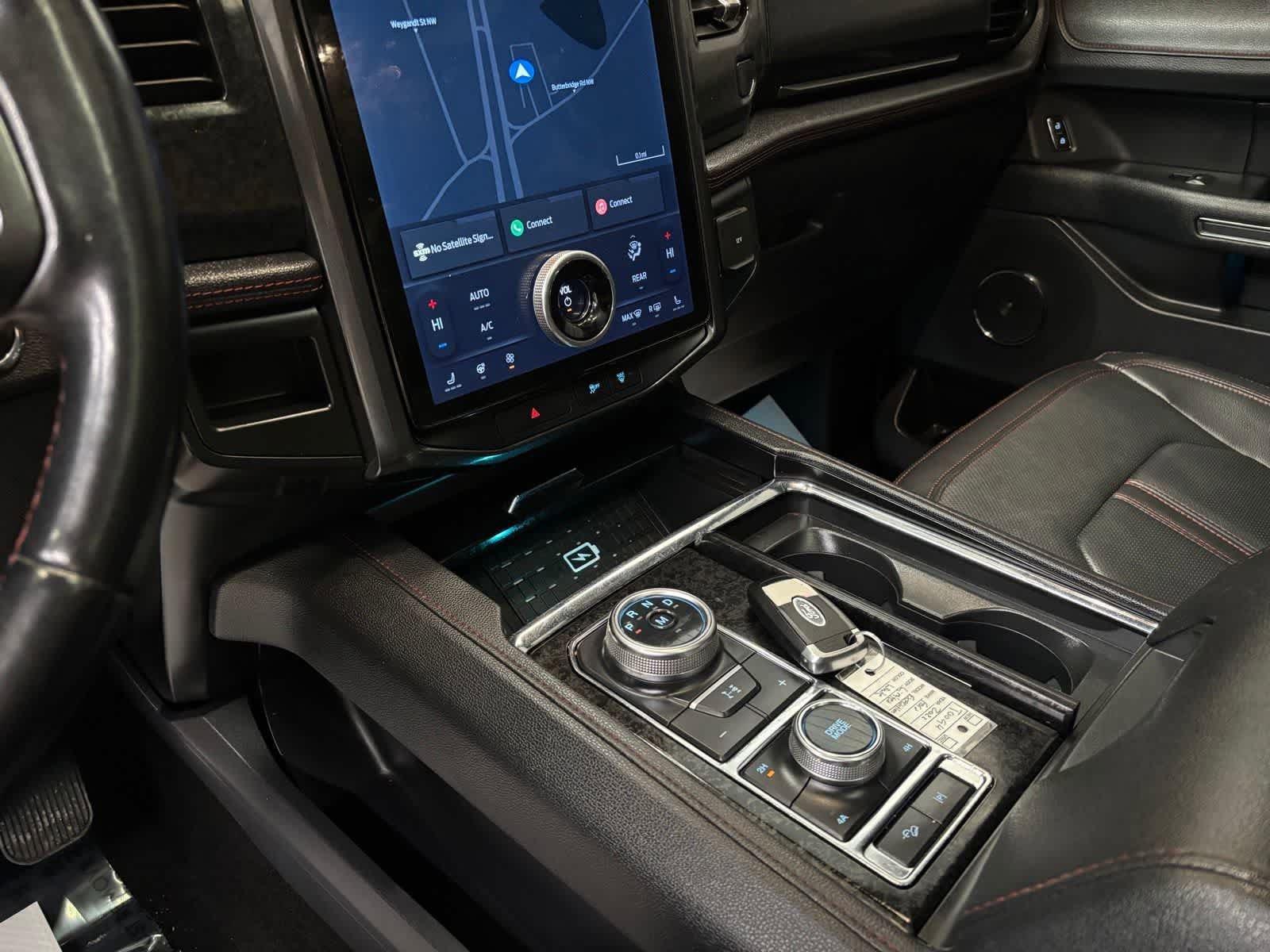 Used 2022 Ford Expedition Max Limited AWD/4WD image 22