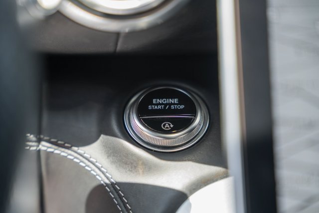 Used 2022 Mercedes-Benz SL 55 AMG 4MATIC w/ Driver Assistance Package image 32