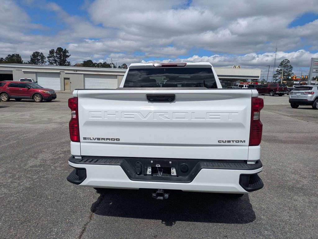 Used 2024 Chevrolet Silverado 1500 Custom RWD image 5