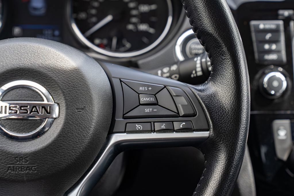 Used 2020 Nissan Rogue Sport SV image 14