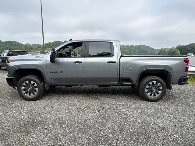 Used 2024 Chevrolet Silverado 2500 Custom w/ Custom Value Package AWD/4WD image 2