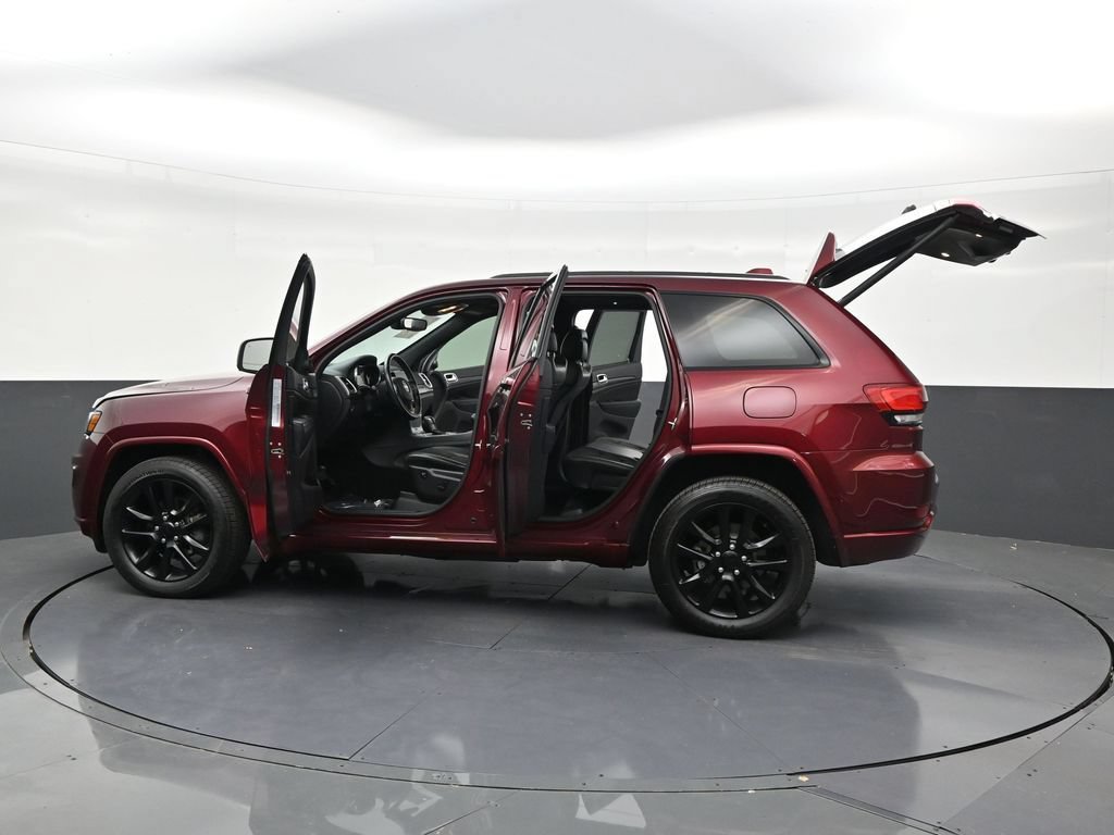Used 2020 Jeep Grand Cherokee Altitude RWD image 23