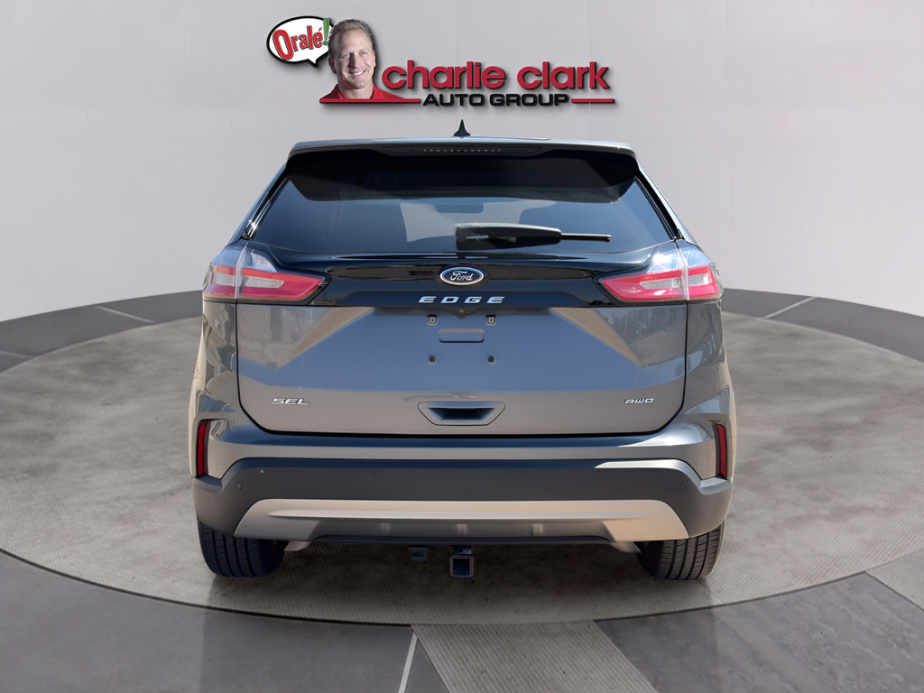 Used 2024 Ford Edge SEL w/ Convenience Package AWD/4WD image 4