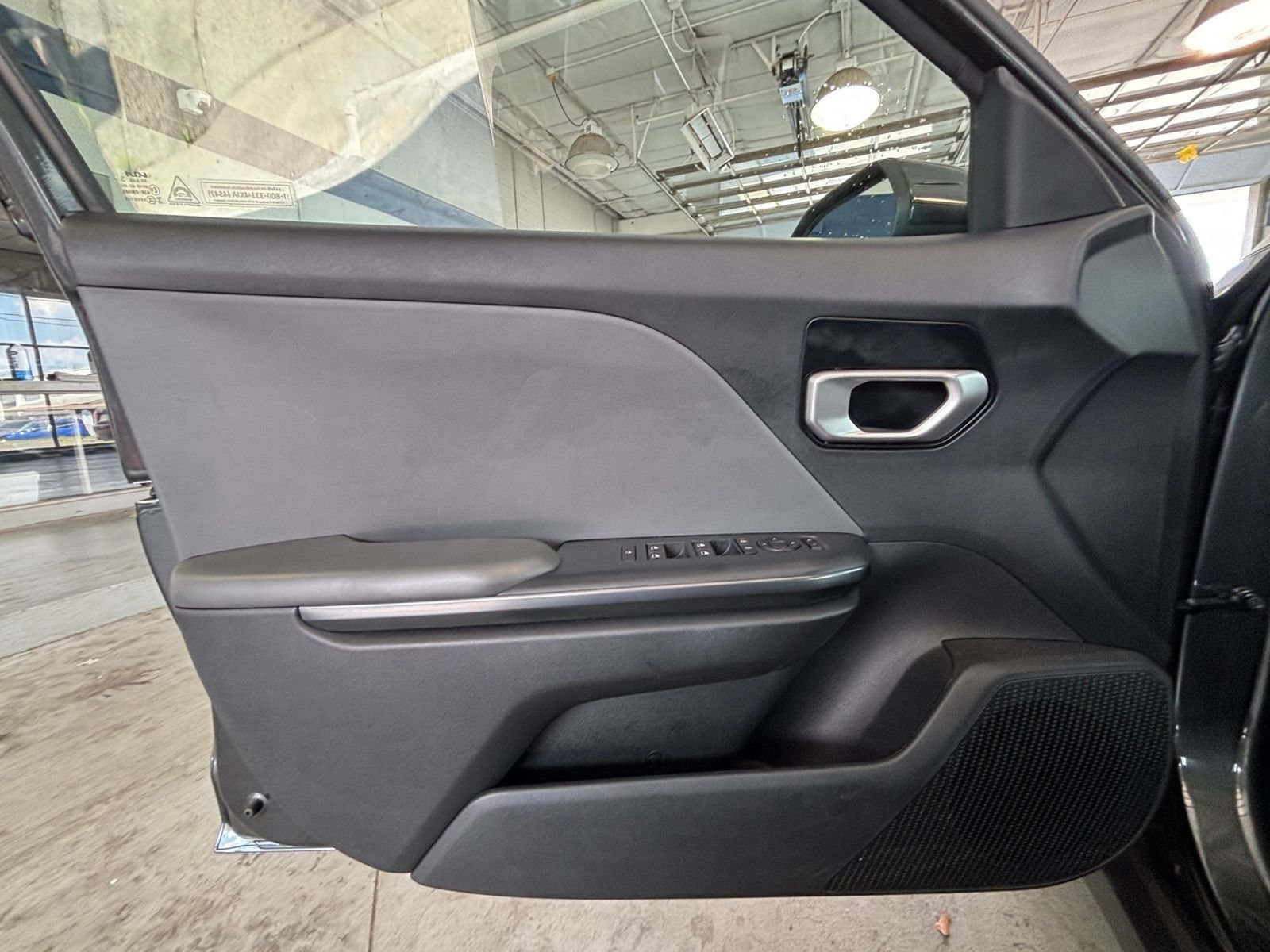 Used 2025 Kia K4 FWD image 18