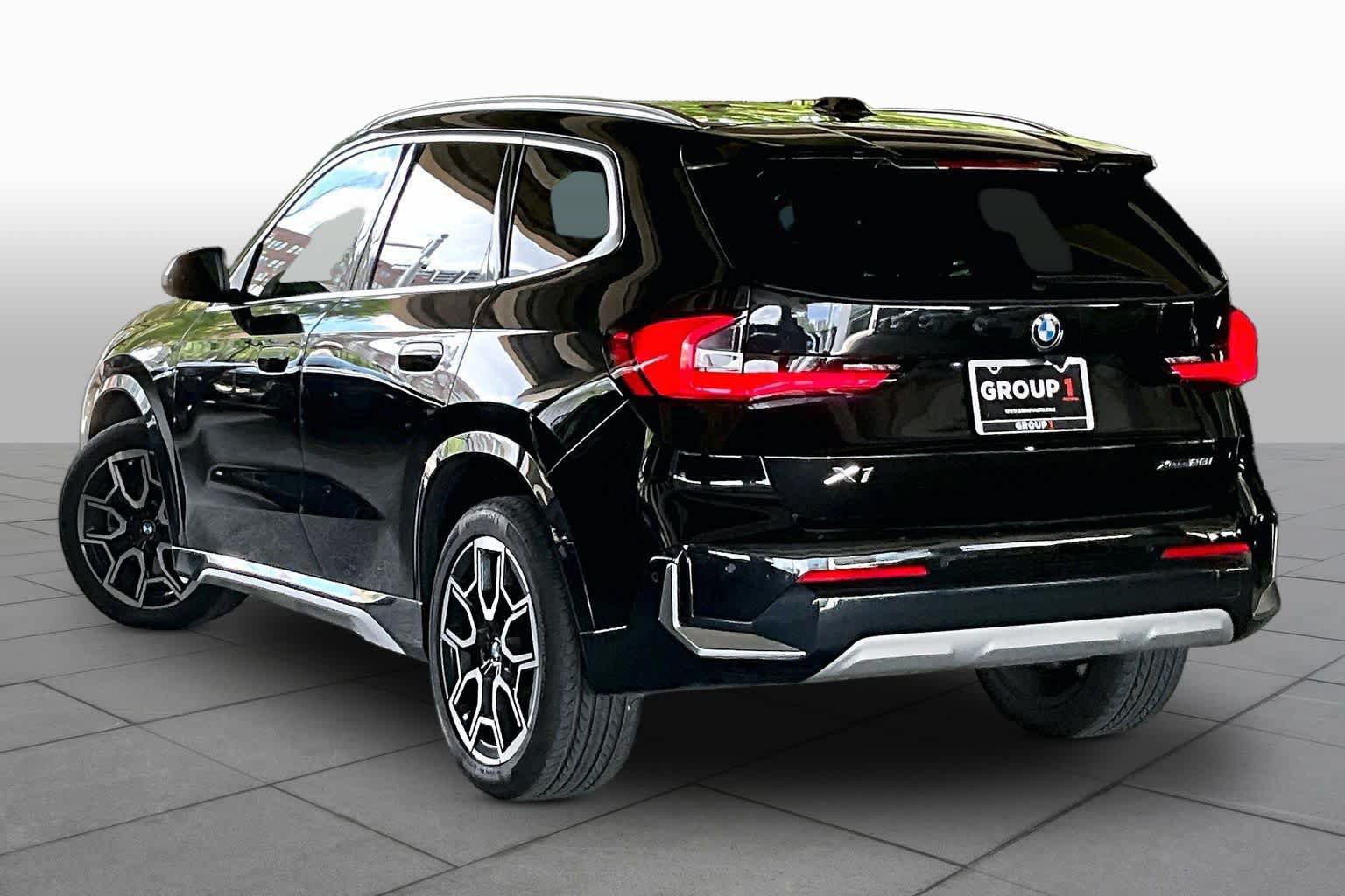 Used 2023 BMW X1 xDrive28i w/ Convenience Package AWD/4WD image 11