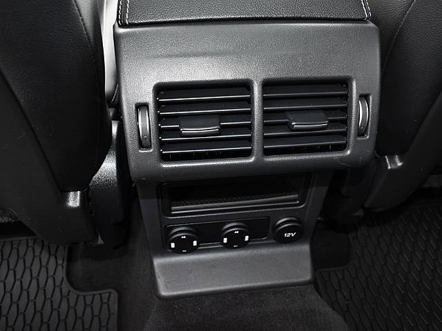 Used 2017 Jaguar F-PACE R-Sport image 16