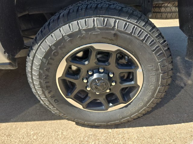 Used 2026 RAM 2500 Laramie AWD/4WD image 4