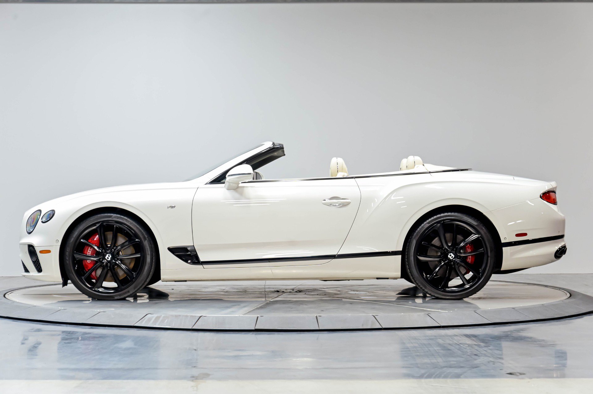 Used 2020 Bentley Continental GT AWD/4WD image 40