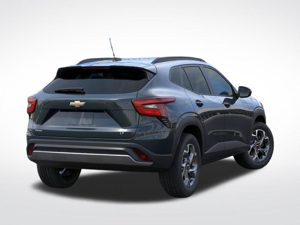New 2026 Chevrolet Trax LT w/ Driver Confidence Package FWD image 4