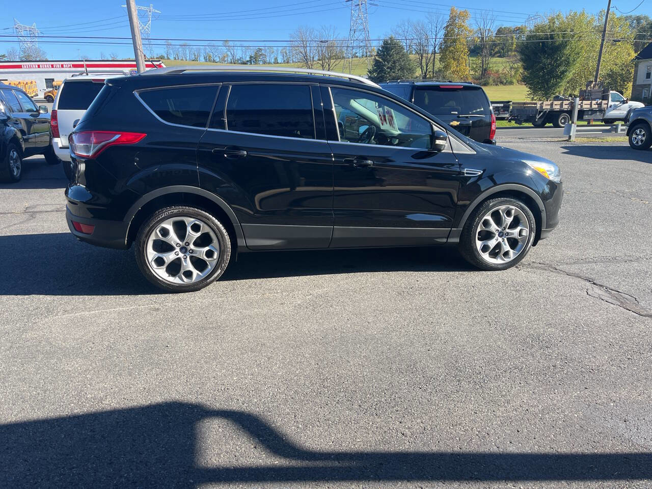 Used 2016 Ford Escape Titanium w/ Equipment Group 301A image 5