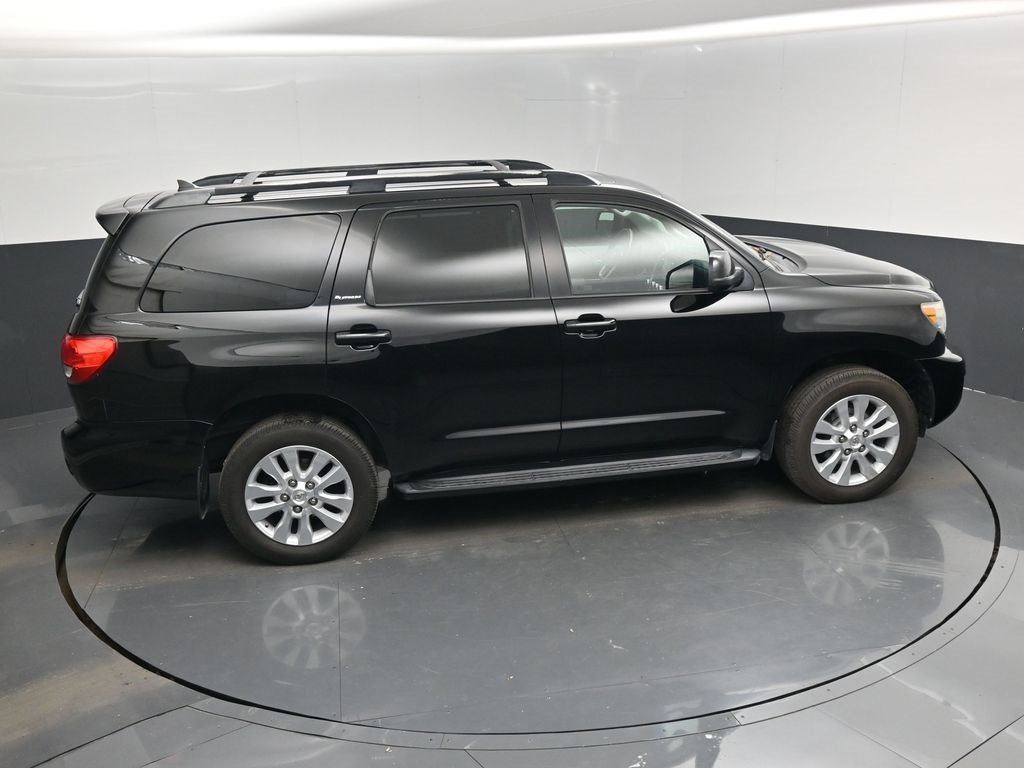 Used 2017 Toyota Sequoia Platinum image 10