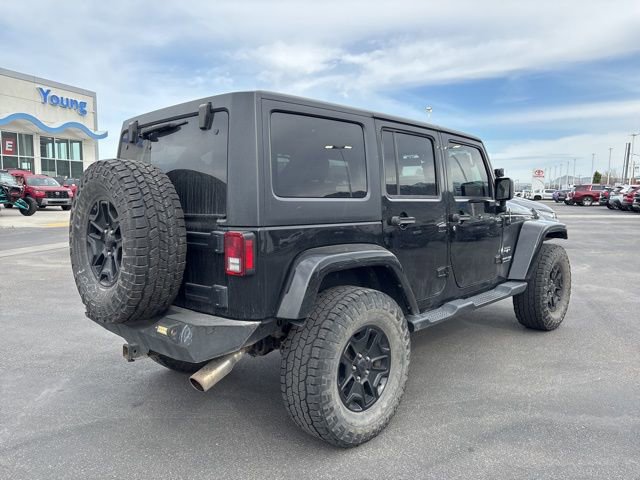 Used 2018 Jeep Wrangler Unlimited Sahara image 3
