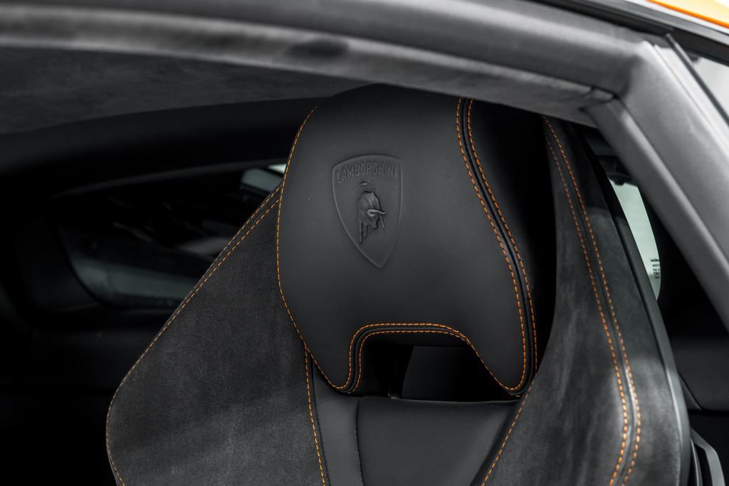 Used 2015 Lamborghini Huracan LP 610-4 image 15