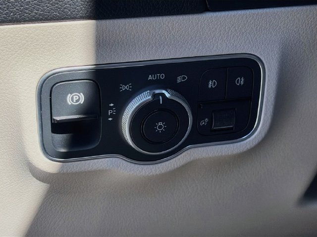 Certified 2026 Mercedes-Benz GLA 250 4MATIC image 9