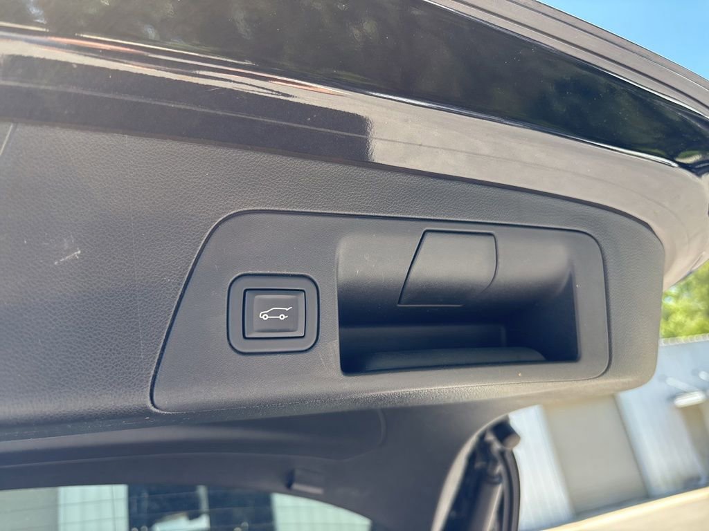 Used 2023 Buick Envision Essence FWD image 25
