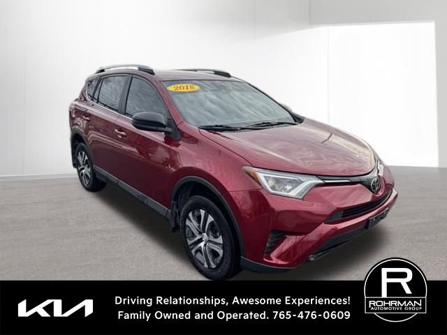 Used 2018 Toyota RAV4 LE image 3
