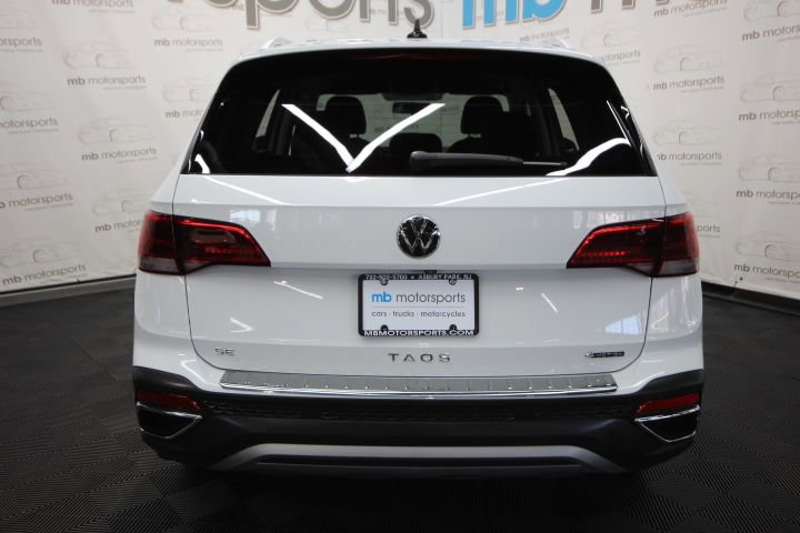 Used 2022 Volkswagen Taos SE image 5