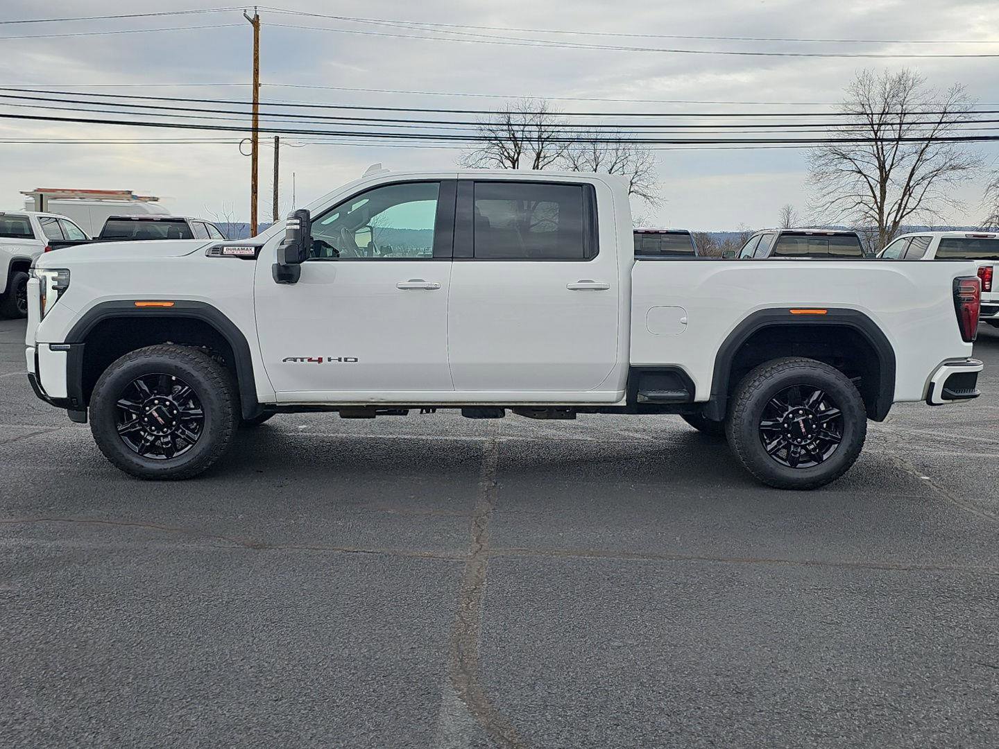Certified 2025 GMC Sierra 2500 AT4 AWD/4WD image 8