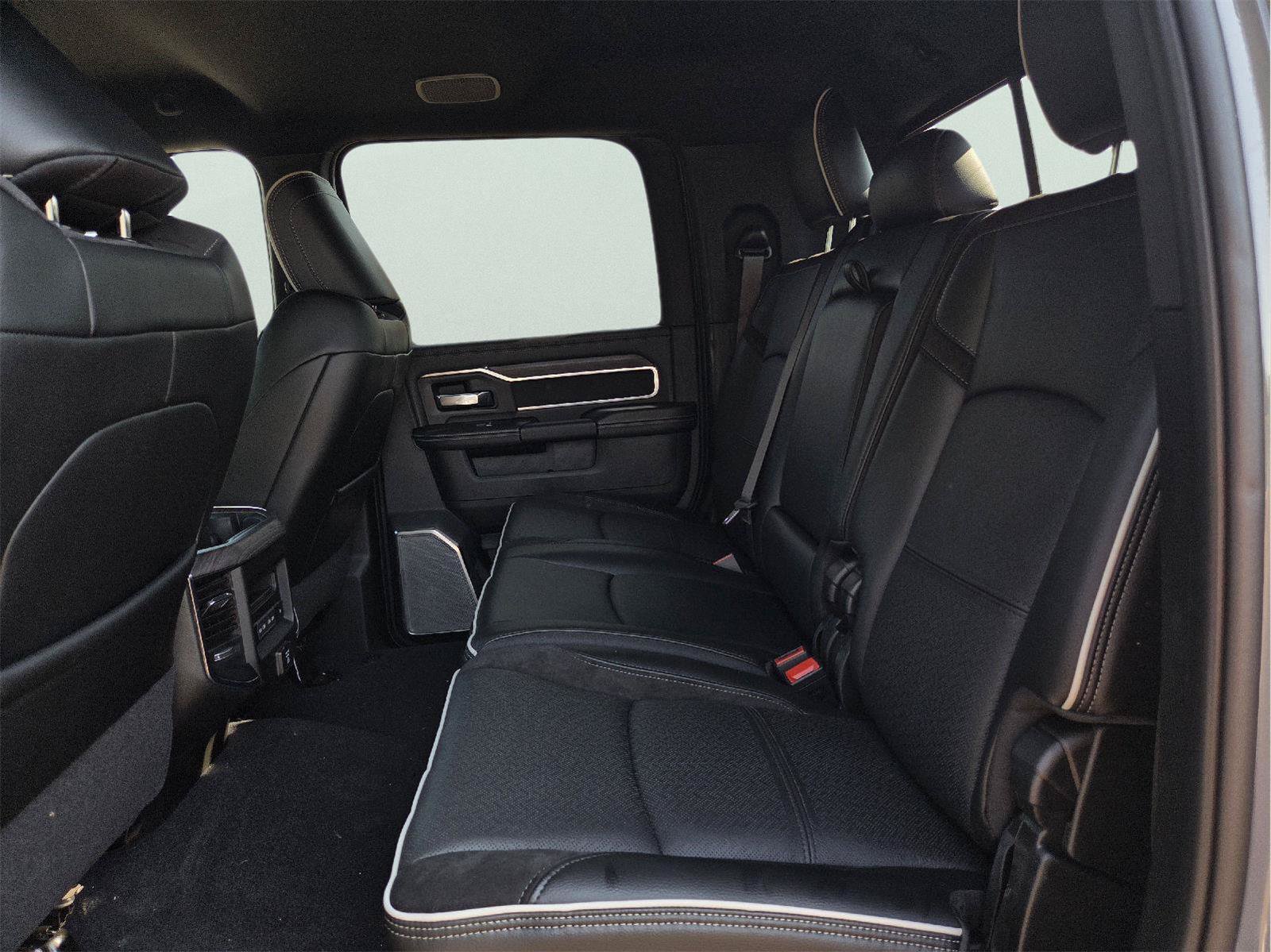 New 2027 RAM 3500 Laramie AWD/4WD image 17