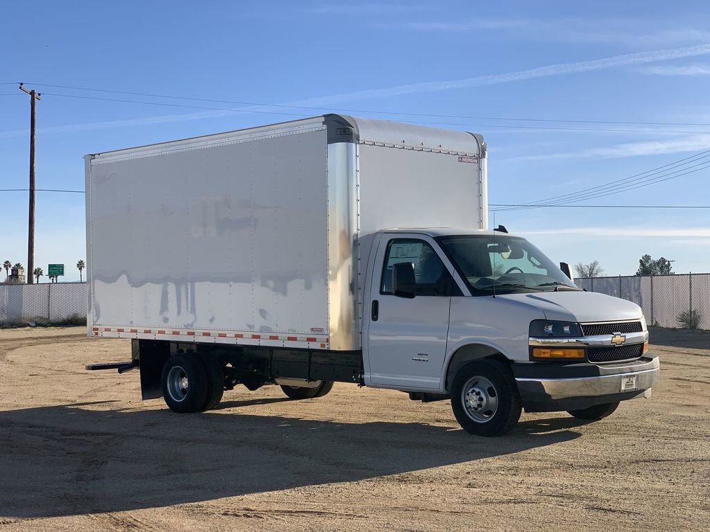New 2025 Chevrolet Express 4500 w/ Power Convenience Package RWD image 3