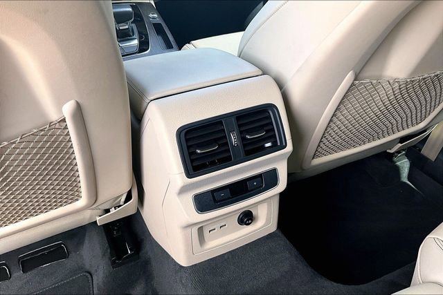 Used 2023 Audi Q5 e Premium Plus w/ Premium Plus Package AWD/4WD image 25