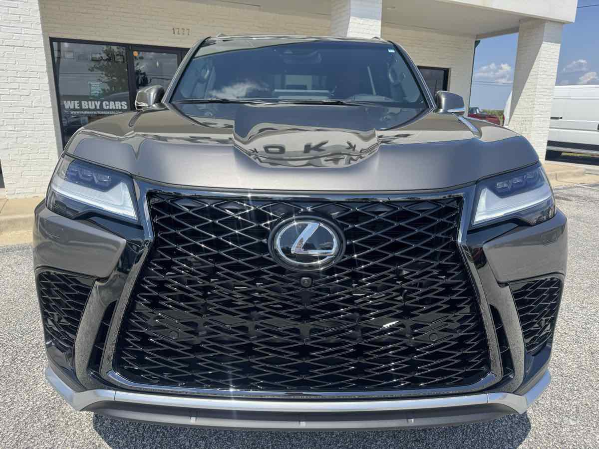 Used 2023 Lexus LX 600 F Sport w/ Accessory Package (Z1) AWD/4WD image 43