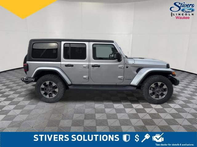 Used 2018 Jeep Wrangler Unlimited Sahara image 3