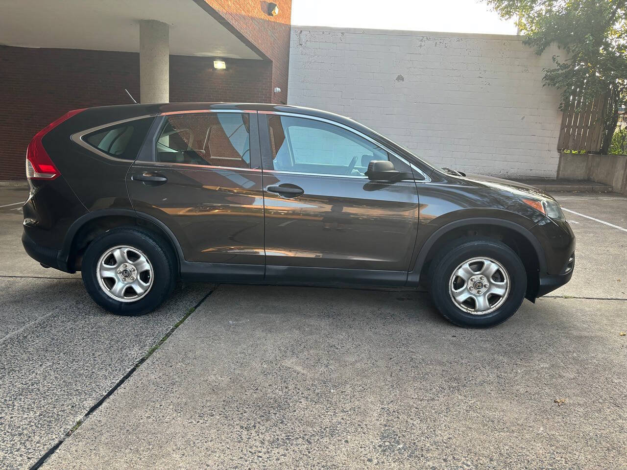 Used 2013 Honda CR-V LX image 4