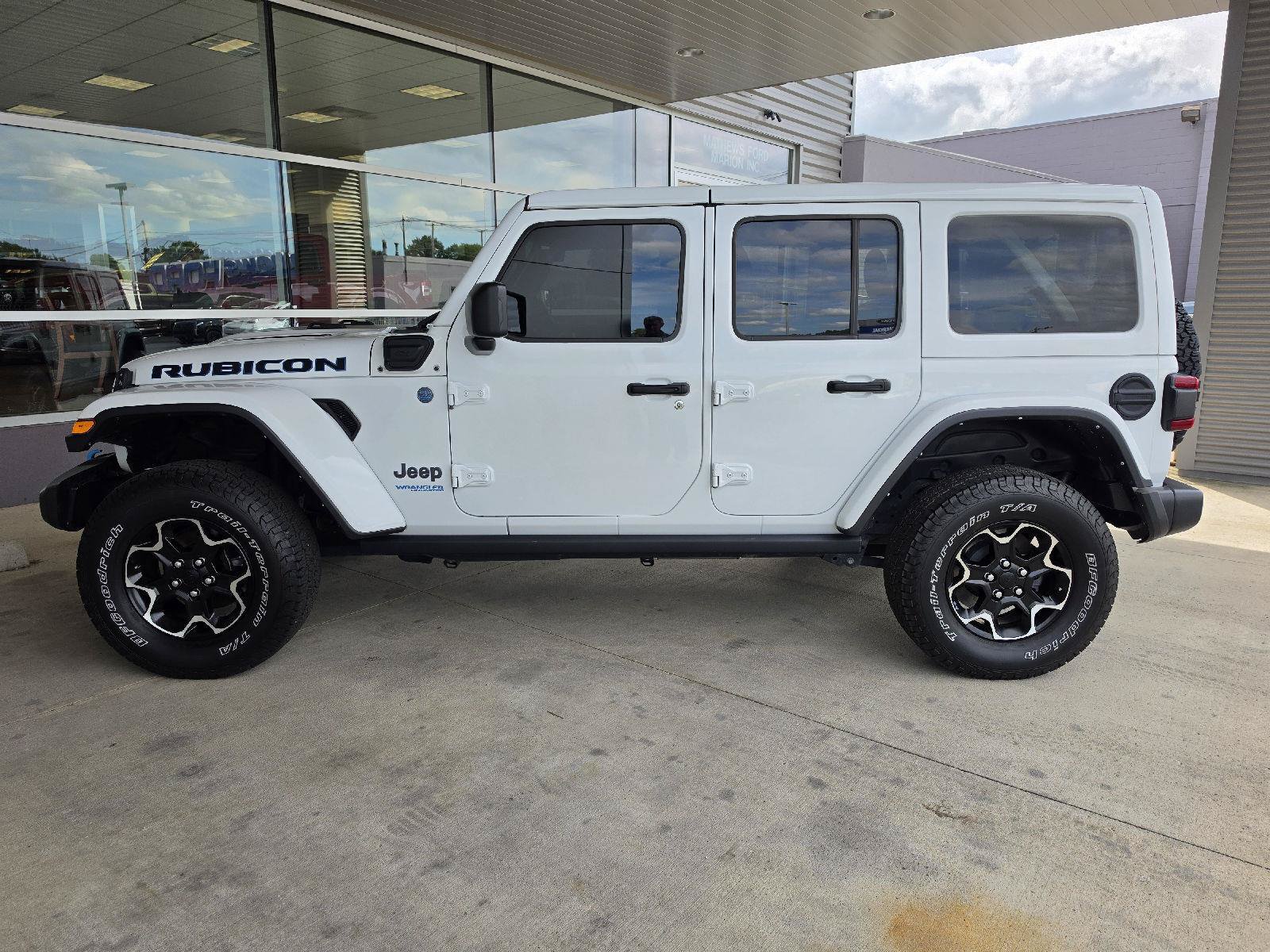 Used 2021 Jeep Wrangler Unlimited Rubicon 4xe w/ Cold Weather Group AWD/4WD image 2