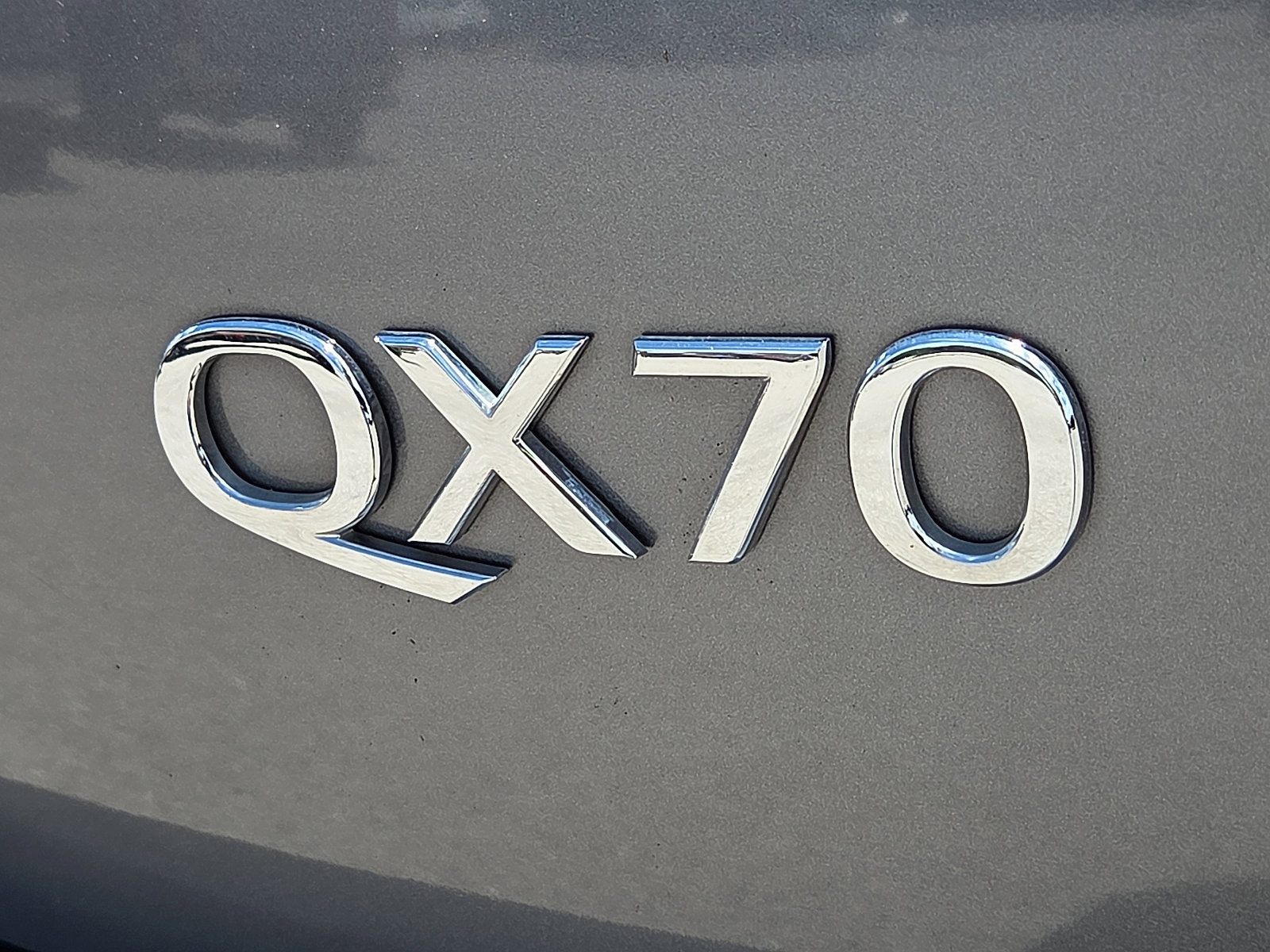 Used 2017 INFINITI QX70 AWD w/ Premium Package image 8