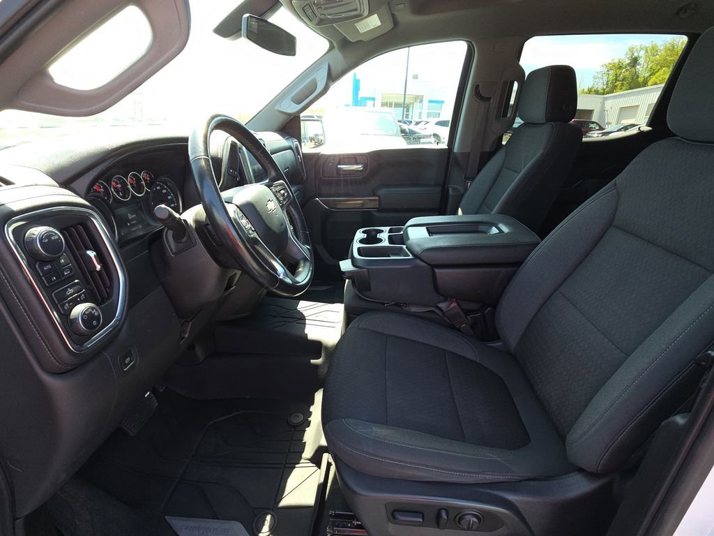 Used 2021 Chevrolet Silverado 1500 LT AWD/4WD image 16